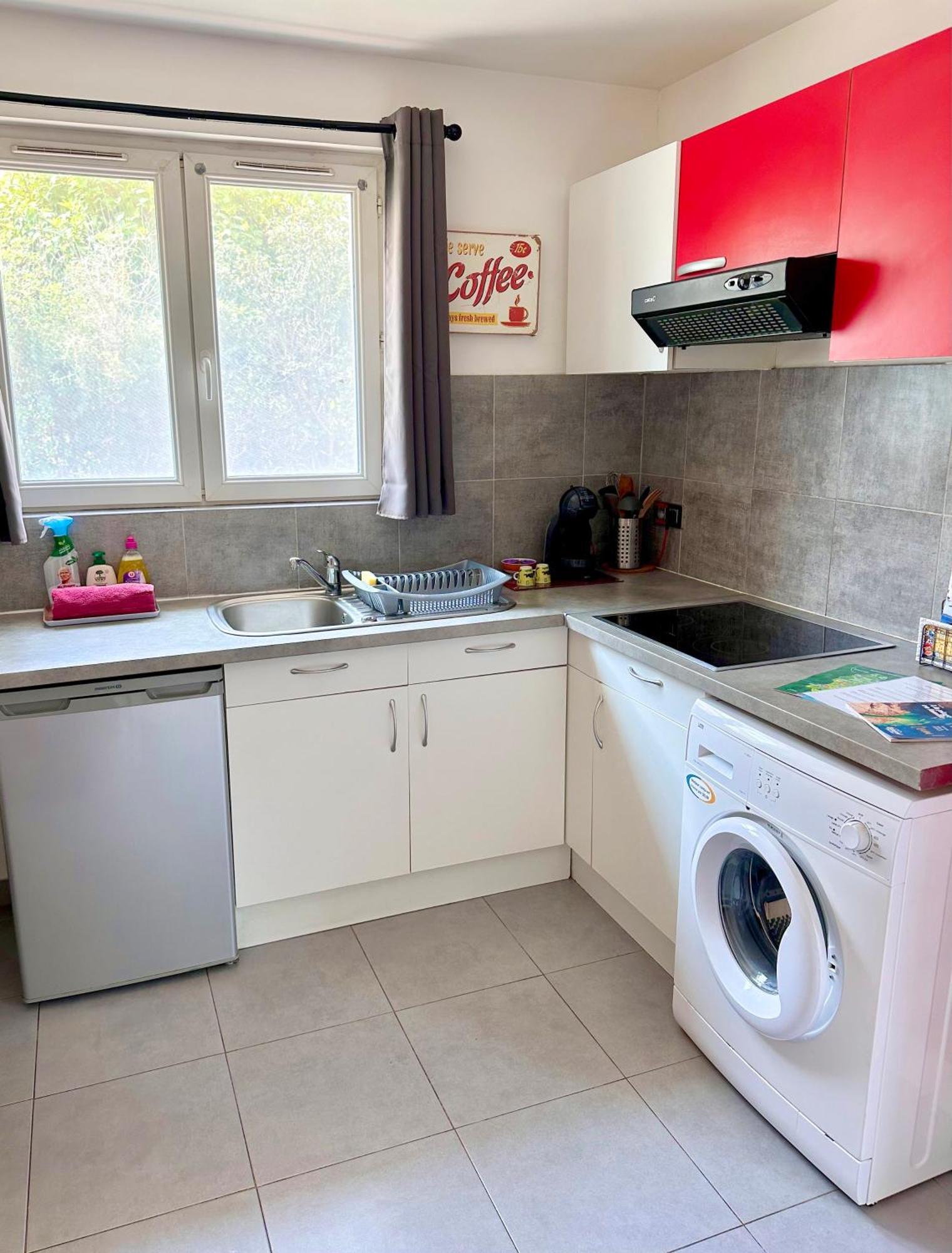 Apartment Au Calme Confort Proche Des Plages - Jardin Wifi Parking Frejus